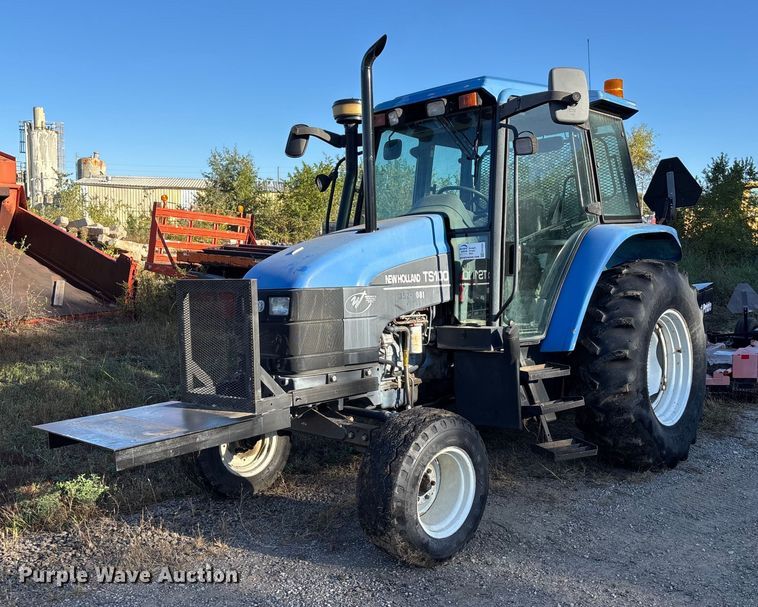 New Holland TS 100 tractor - EE4224