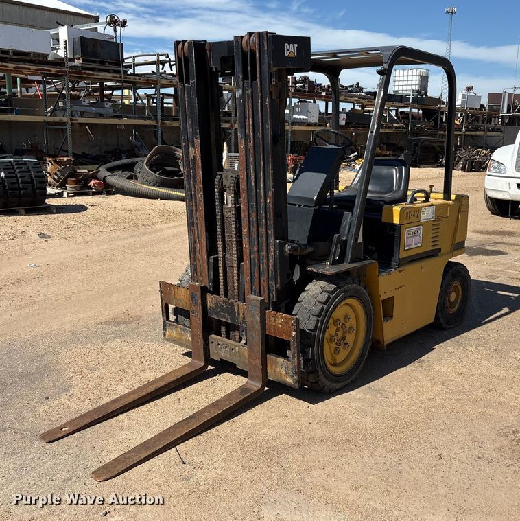 Caterpillar V40D forklift - EF6117