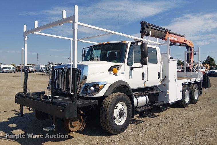 2009 International WorkStar 7500 Crew Cab crane truck - EG8254
