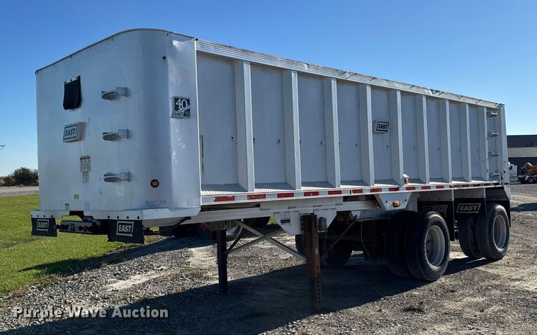 2009 East Manufacturing Corp. end dump trailer - EM2458