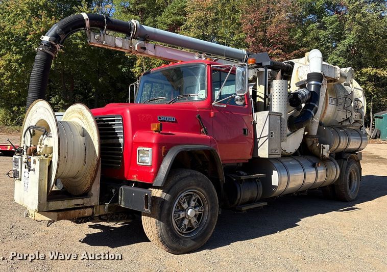 1995 Ford LN8000 sewer jetter truck - EM6113