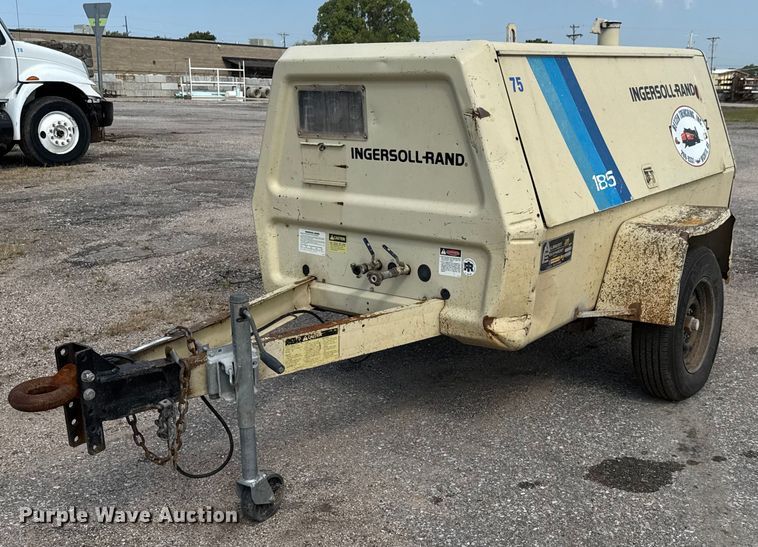 Ingersoll Rand P-185B-W-JD air compressor - EM8095