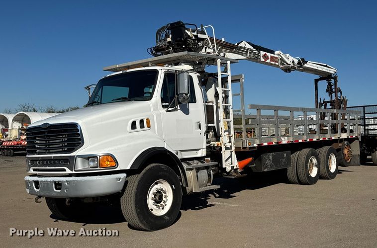 2007 Sterling L9500 Series flatbed truck - EM8442