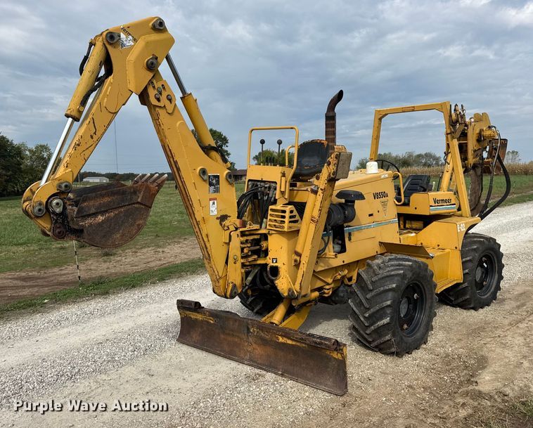 2000 Vermeer V8550A vibratory cable plow - EN0551