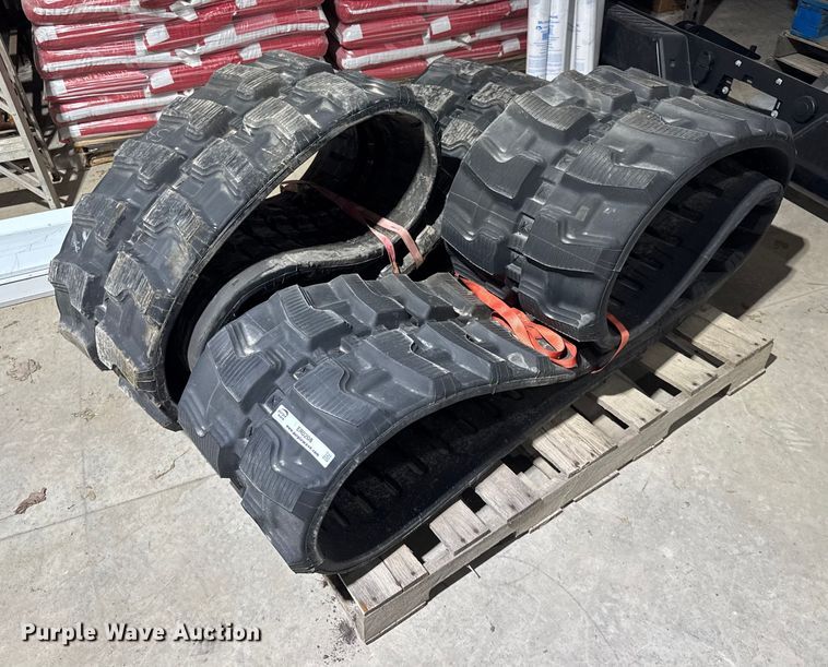 Camoplast mini excavator tracks - ER0208