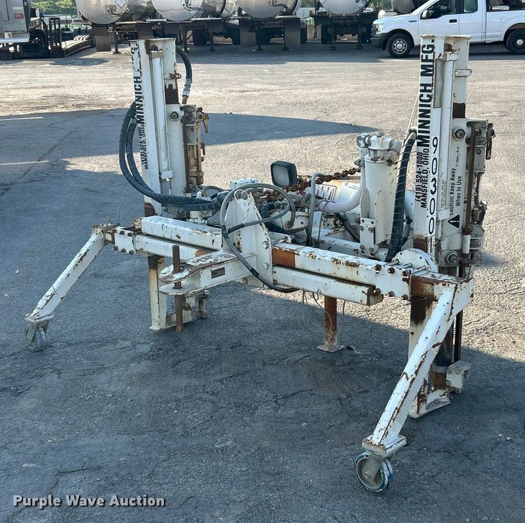 Minnich A-2/V skid steer concrete drill - ET3370