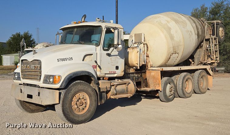 2005 Mack CV513 ready mix truck - EU3777