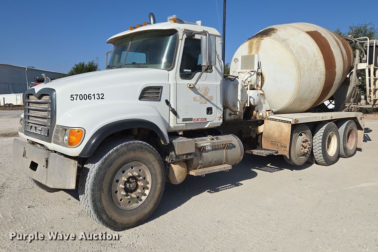 2006 Mack CV ready mix truck - EU3778