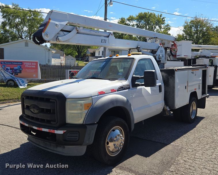 2011 Ford F550 Super Duty XL bucket truck - EV5361