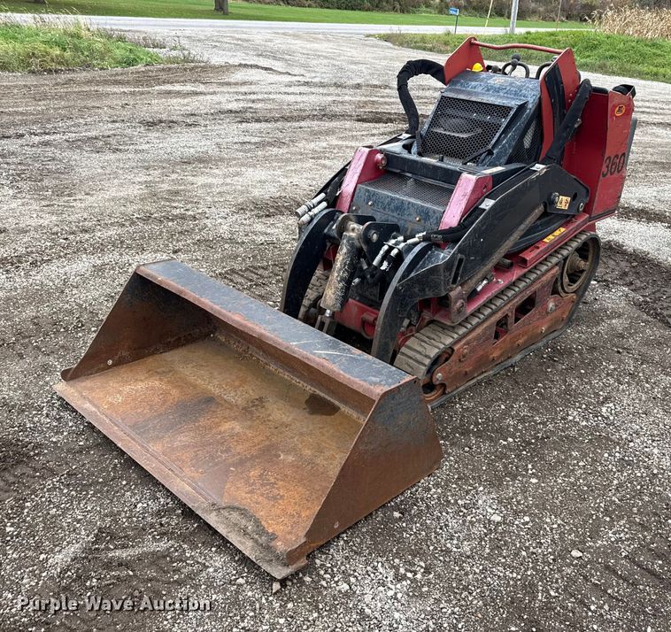 2017 Toro Dingo 22327 compact utility loader - ND9443