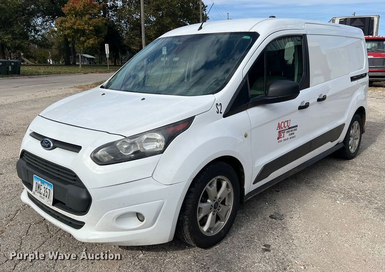 2015 Ford Transit Connect XLT van - NK9253