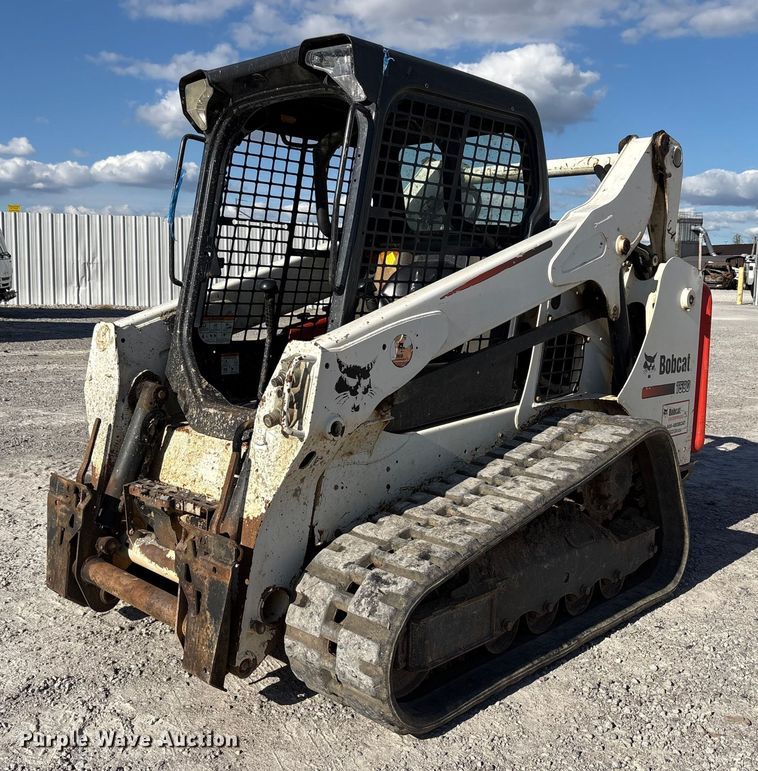 2016 Bobcat T590 tracked skid steer loader - YA1268