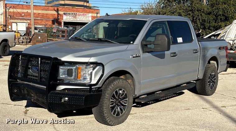2019 Ford F150 XLT SuperCrew pickup truck - DM1978