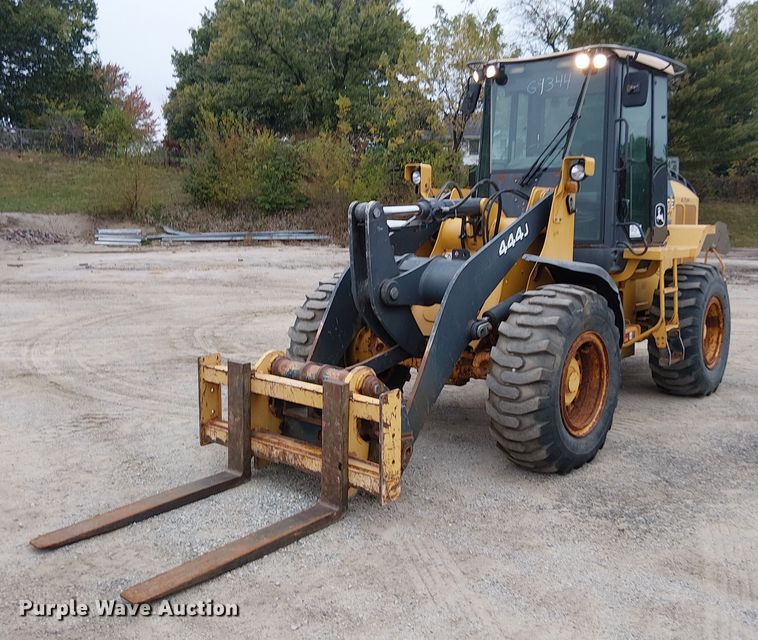 2007 John Deere 444J wheel loader - DU3696