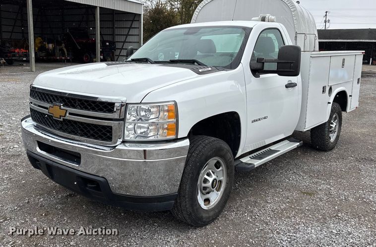 2014 Chevrolet Silverado 2500HD utility bed pickup truck - DW7256
