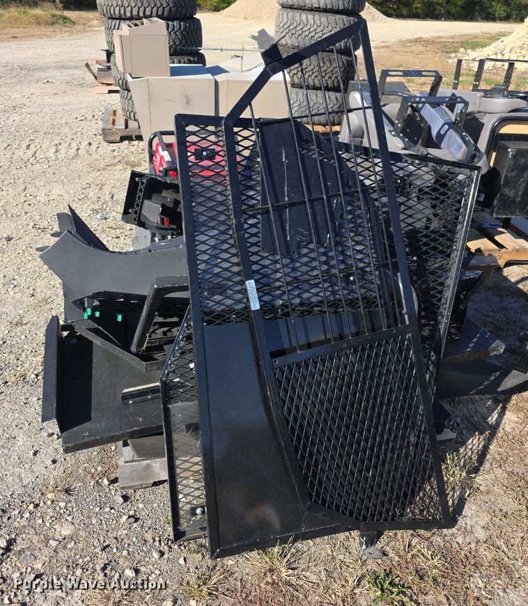 Police car cage parts - DZ3528