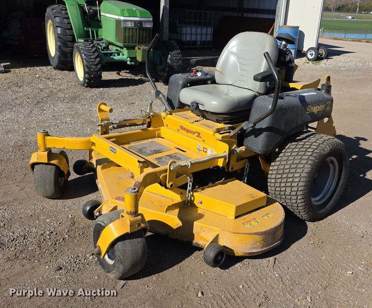 Hustler Super Z ZTR lawn mower - DZ3546