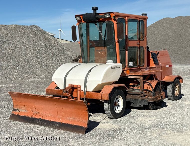 2003 Broce RC350 broom - EA7778