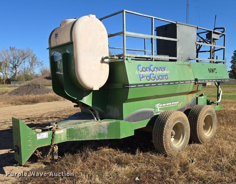 Epic Manufacturing C125 hydroseeder - EB1121