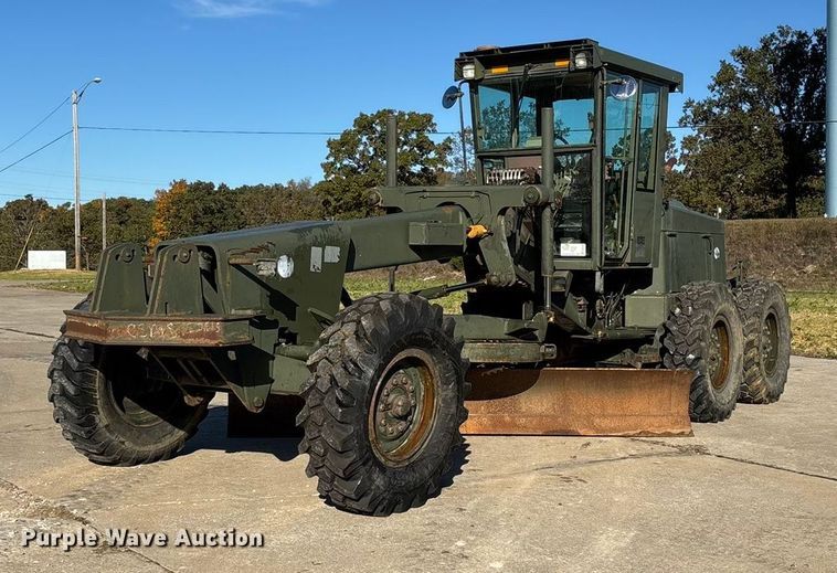 1990 John Deere 570B motor grader - ED2328