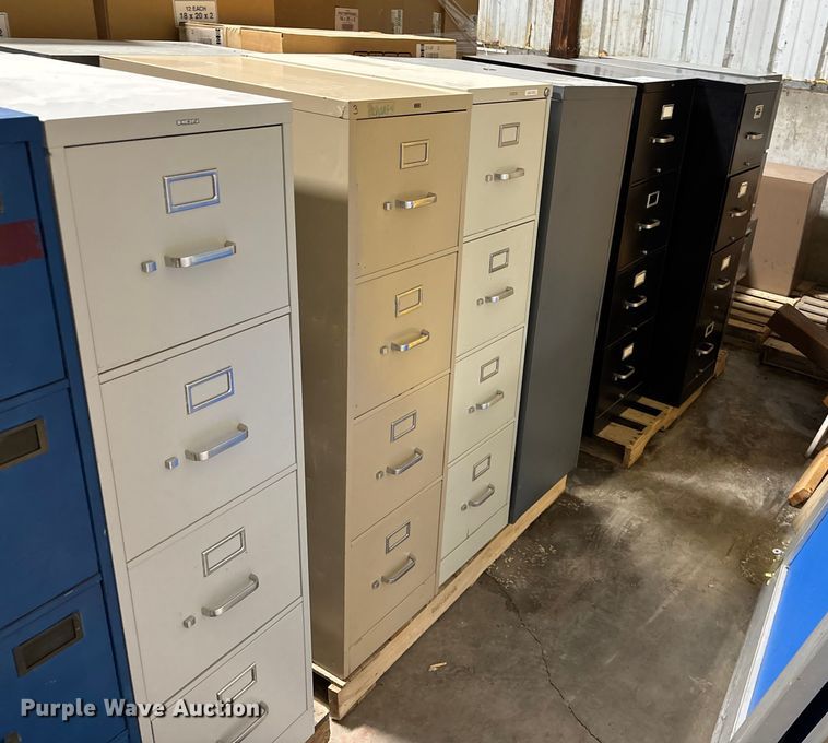 (8) filing cabinets - EE4250