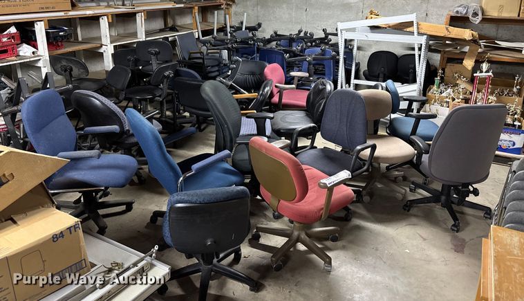 Approximately 50 chairs - EE4259