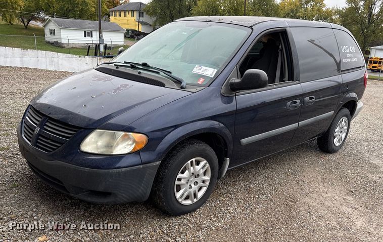 2005 Dodge Grand Caravan van - EE4269