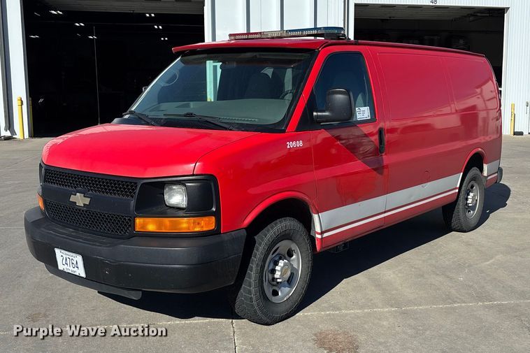 2004 Chevrolet Express 3500 van - EE4283