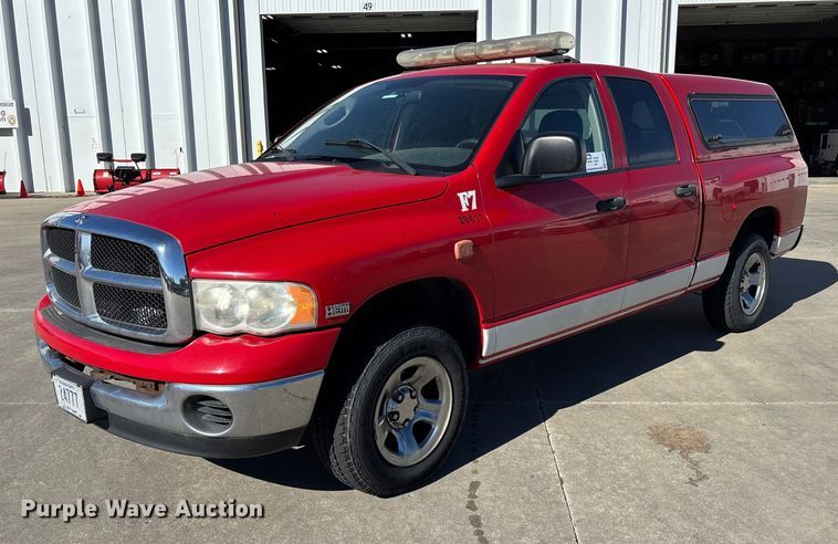 2005 Dodge Ram 1500 Quad Cab pickup truck - EE4364