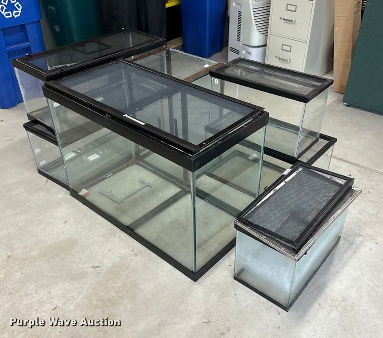 Aquariums/enclosures - EE4434