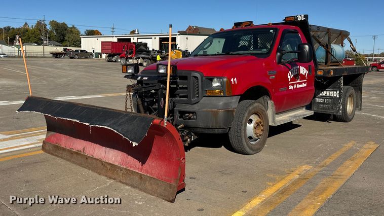 2005 Ford F350 Super Duty dump flatbed pickup truck - EF2280