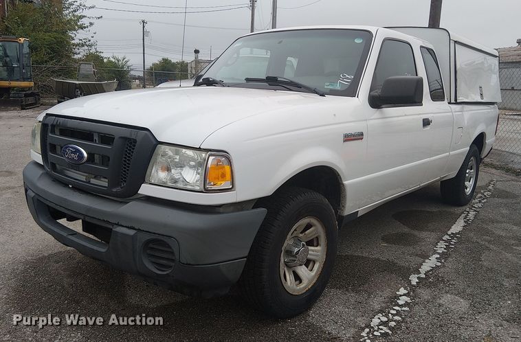 2010 Ford Ranger SuperCab pickup truck - EG8784