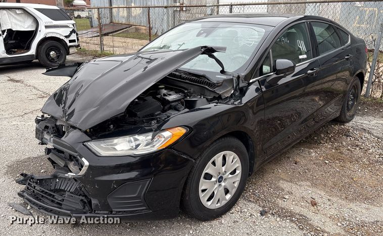 2019 Ford Fusion  - EG8824
