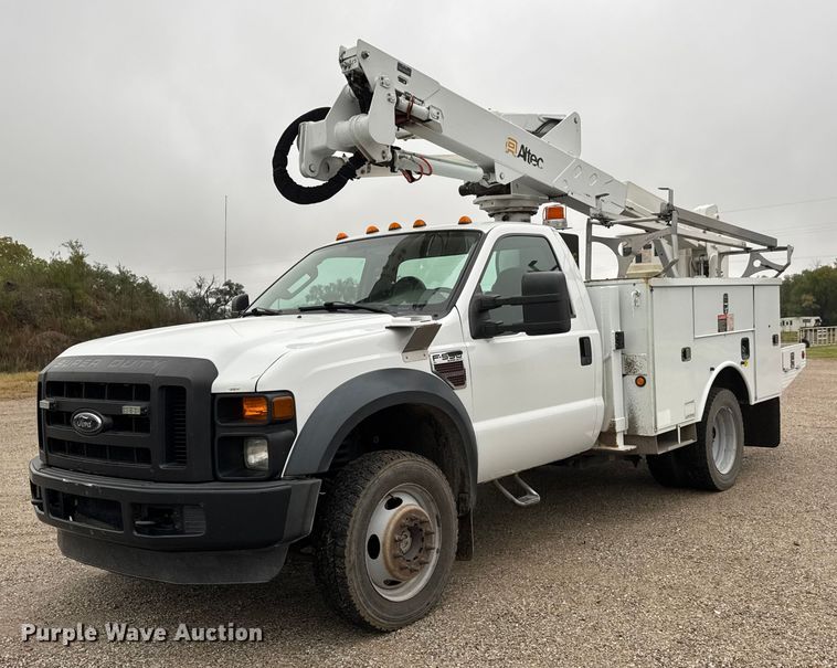2009 Ford F550 Super Duty bucket truck - EM8497