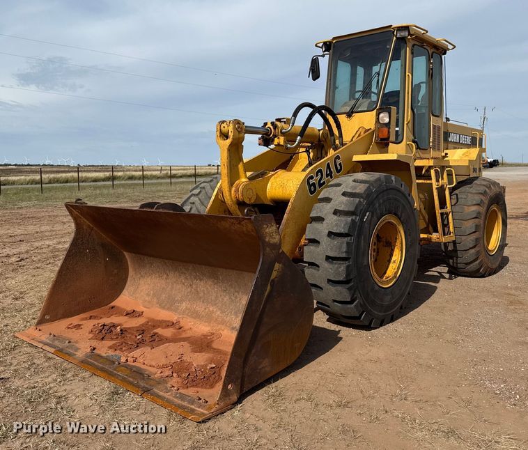 1994 John Deere 624G wheel loader - EP0797