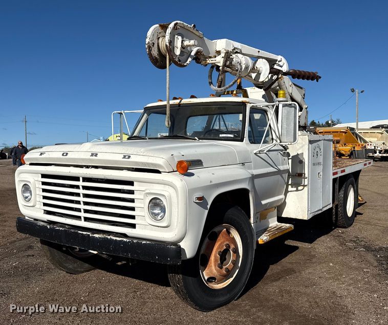 1971 Ford F600 digger derrick truck - EP0811