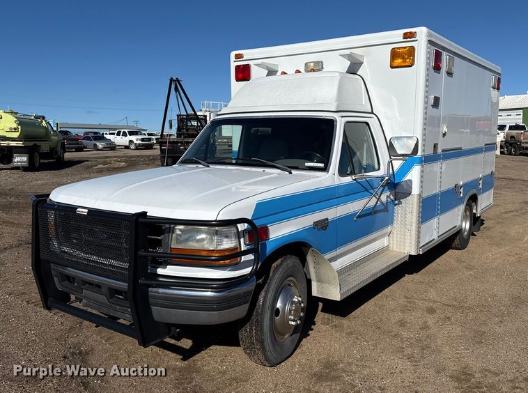 1997 Ford F350 XLT ambulance - EP0818