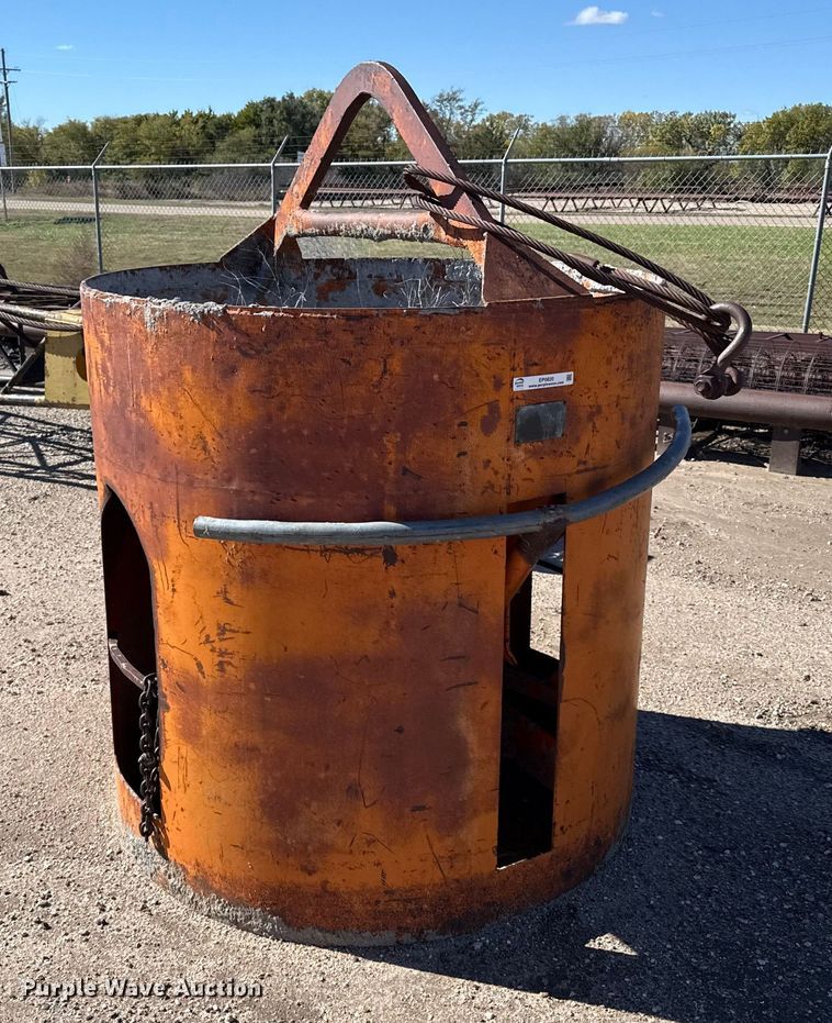 Crane attachments - EP0820