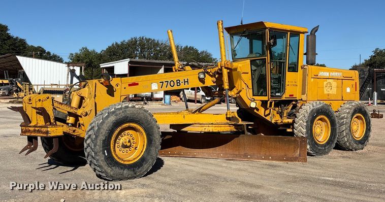 1991 John Deere 770BH motor grader - ET7179