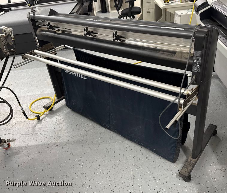 Graphtec FC8000-130 cutting plotter - EU5222
