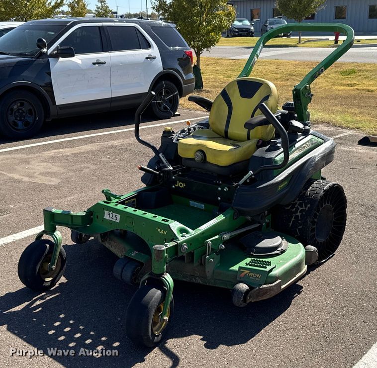 2017 John Deere 960M ZTR lawn mower - EU5303