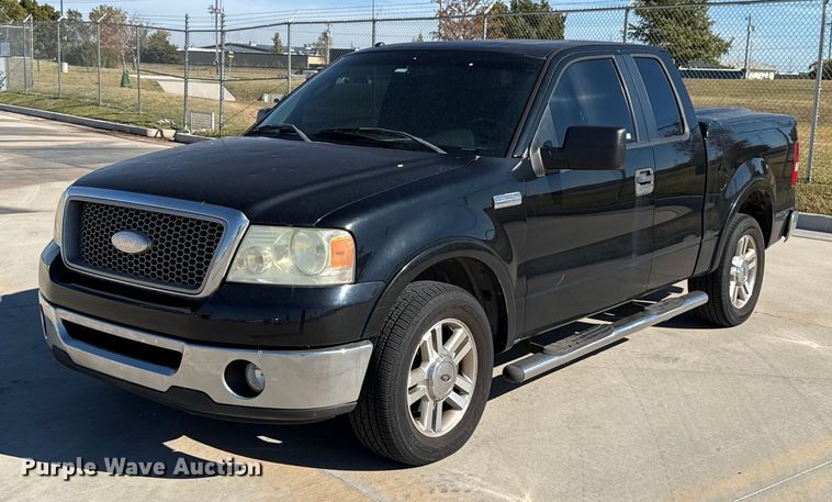 2006 Ford F150 SuperCab pickup truck - EU5328