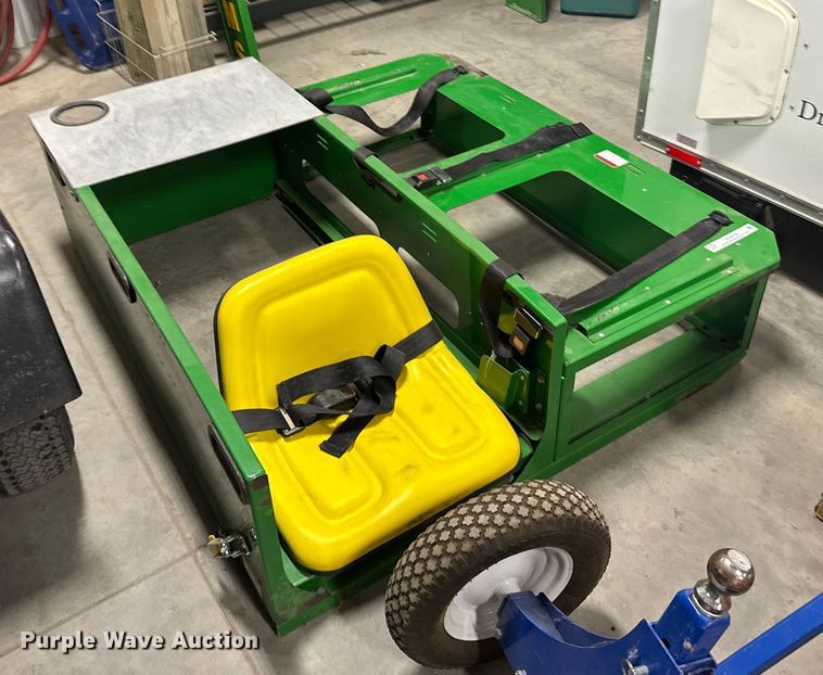 John Deere utility medical bed - EU6239