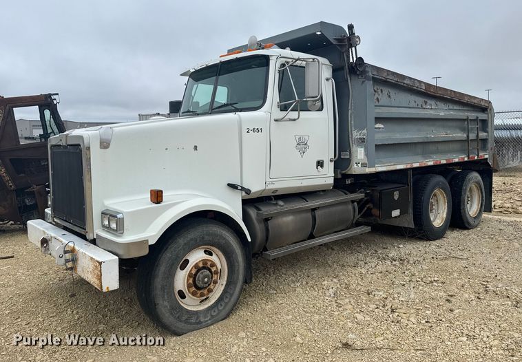 2004 Western Star dump truck - EU6242