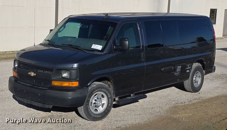 2016 Chevrolet Express 3500 van - FI0600