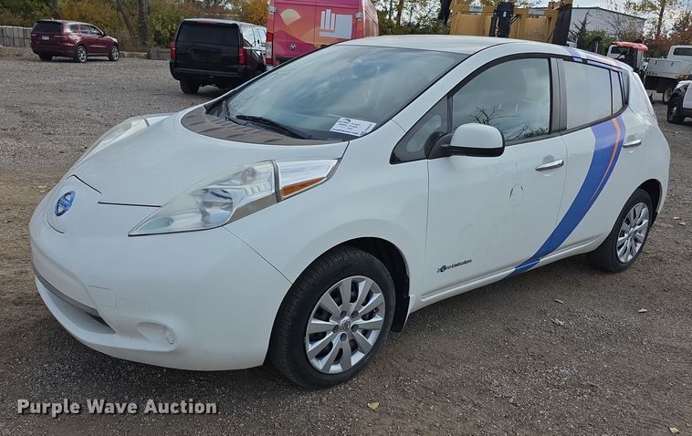 2016 Nissan Leaf  - FI0620