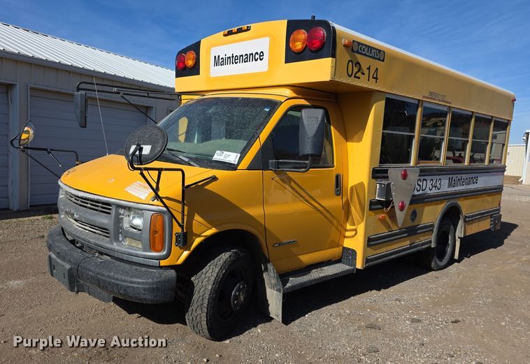 2002 Chevrolet Express 3500 school bus - FI0649