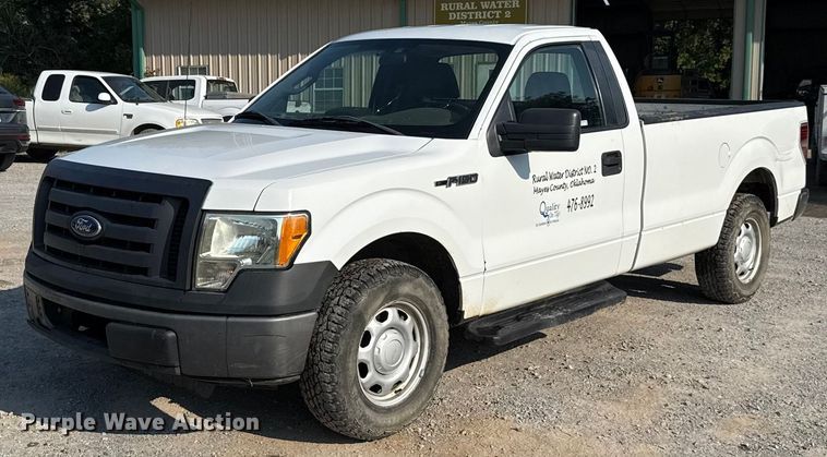 2010 Ford F150 pickup truck - GH9317