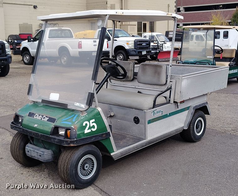 2004 Club Car 800 2 golf cart - IH9307