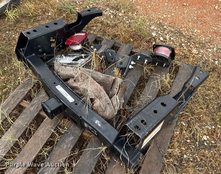 Ford pickup truck components - LY9464